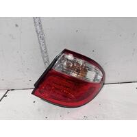 Nissan Maxima Right Tail Light A33 12/1999-11/2003