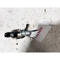 Toyota Avalon Ignition Barrel with Key MCX10 07/2000-06/2005