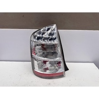 Toyota Prius Left Tail Light NHW20 11/2005-04/2009