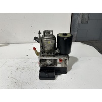 Toyota Prius ABS Pump / Module NHW20 10/2003-04/2009