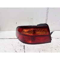 Toyota Avalon Left Tail Light MCX10 07/2000-09/2003