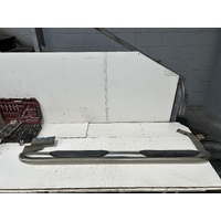 Toyota Kluger Right Side Step MCU28 01/2001-04/2007