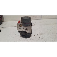 Toyota Avalon ABS Pump MCX10 07/2000-09/2003