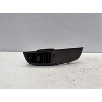 Toyota Landcruiser Left Dash Vent UZJ100 11/2002-10/2007