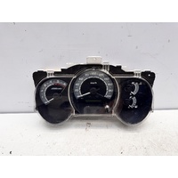 Toyota Hilux Instrument Cluster KUN26 02/2005-06/2011