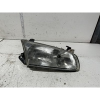 Toyota Camry Right Head Light MCV20 08/1997-09/2000