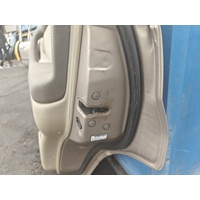 Toyota Landcruiser Right Rear Door Lock Mechanism UZJ100 01/1998-10/2007