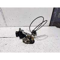 Toyota RAV4 Left Front Door Lock Mechanism ACA21 07/2000-10/2005