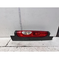 Renault Trafic Right Tail Light X83 04/2004-12/2014