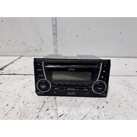 Toyota Hilux Stereo Head Unit KUN26 02/2005-08/2015