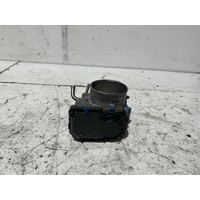 Toyota Landcruiser Throttle Body UZJ100 10/2002-08/2007