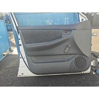 Toyota Corolla Left Front Door Trim ZZE122 12/2001-06/2007