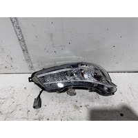 Toyota Camry Right Bumper Flasher ASV50 04/2015-10/2017