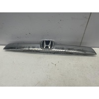 Honda CR-V Upper Tailgate Garnish RE 03/2007-10/2012