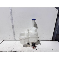 Hyundai I30 Washer Bottle PD 03/2017-12/2023