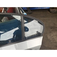 BMW 5 Series Left Rear Door 1/4 Glass E60 530i 10/2003-04/2010