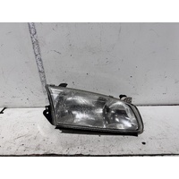 Toyota Camry Right Head Light SXV20 08/1997-09/2000