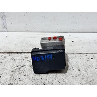 Toyota Hilux ABS Module KUN26 03/2005-08/2015