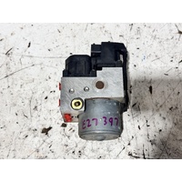 Toyota Avalon ABS Module MCX10 07/2000-09/2003