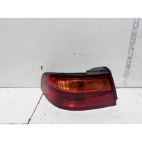 Toyota Avalon Left Tail Light MCX10 07/2000-09/2003