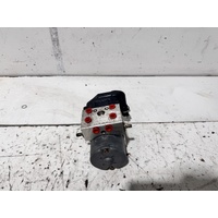 Toyota Avalon ABS Module MCX10 07/2000-09/2003