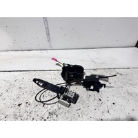 Nissan Navara Left Front Door Lock Mechanism D40 09/2005-08/2015