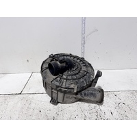 Toyota Hilux Air Cleaner Box with Air Flow Meter TGN16 02/2005-08/2015