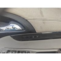 Holden Commodore Right Front Seat Memory Switches VF 05/2013-12/2017