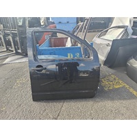 Nissa Navara Right Front Door Shell D40 09/2005-08/2015