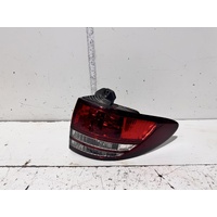 Toyota Tarago Right Tail Light ACR30 06/2003-02/2006