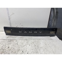 Toyota Camry Rear Garnish SDV10 02/1993-07/1995