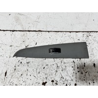 Toyota Hilux Left Front Door Power Window Switch LN167 09/1997-03/2005