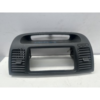 Toyota Camry Head Unit Fascia / Centre A/C Vents MCV36 10/2002-06/2006