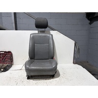 Toyota Landcruiser Right Front Seat FZJ105 01/1998-08/2002