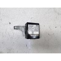 Toyota Hilux Door Control Receiver Module KUN26 02/2005-08/2015