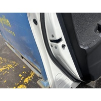 Toyota Corolla Left Front Door Lock Mechanism ZRE152 03/2007-10/2013