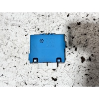 Toyota Hiace Super Custom Roof Control Module KZH100 10/1989-12/2004