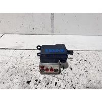Toyota Hilux ABS Module KUN16 03/2005-08/2015