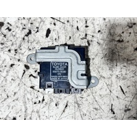 Toyota Estima Sliding Door Closer Relay MCR30 2000-2006