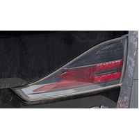 Lexus CT200h Right Tailgate Light ZWA10 12/2010-08/2017