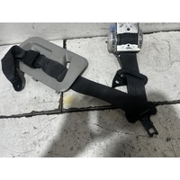 Toyota Tarago Centre 3rd Row Seatbelt ACR50 01/2006-03/2012