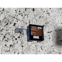 Toyota Hilux Door Control Receiver Module KUN26 02/2005-08/2015