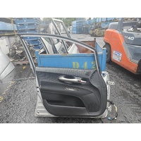 Toyota Corolla Left Front Door Trim ZRE152 03/2007-10/2013