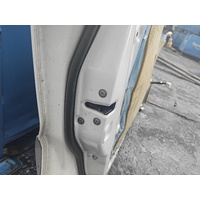 Toyota RAV4 Left Front Door Lock Mechanism ACA23 07/2000-10/2005