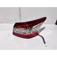 Nissan Pulsar Right Tail Light B17 12/2012-12/2017