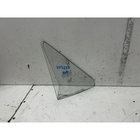 Toyota Hiace Right Front Door 1/4 Glass YH63 02/1983-10/1989
