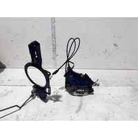 Mitsubishi Outlander Right Front Door Lock Mechanism ZG 11/2006-09/2009