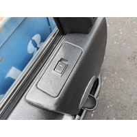 Land Rover Discover Left Front Window Switch L319 02/2005-09/2009