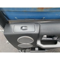 Land Rover Right Rear Window Switch L319 02/2005-09/2009