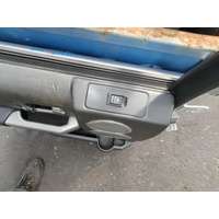 Land Rover Discovery Left Rear Window Switch L319 02/2005-09/2009